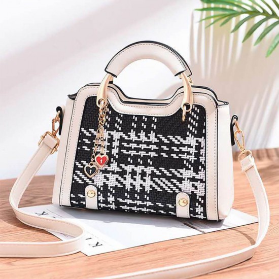 Plaided Contrast Hearts Hanging Chain Messenger Bag- Cream