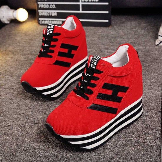Thick Muffin Platform Laces Up Women Sneakers - Red