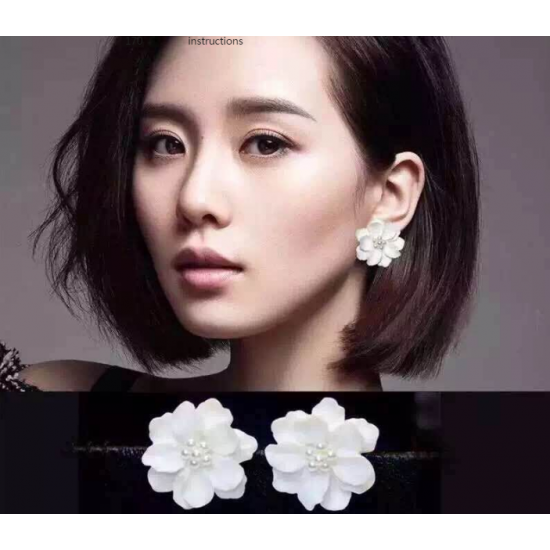 Woman Fashion Wild White Flower Earrings E-15W image